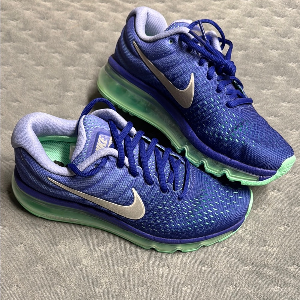 Brand new Nike Airmax sneakers